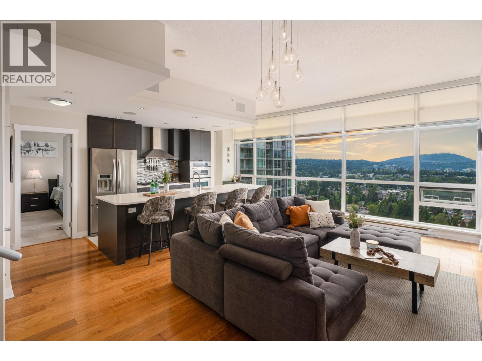 2968 Glen Drive Unit 3401, Coquitlam, BC V3B 0C4