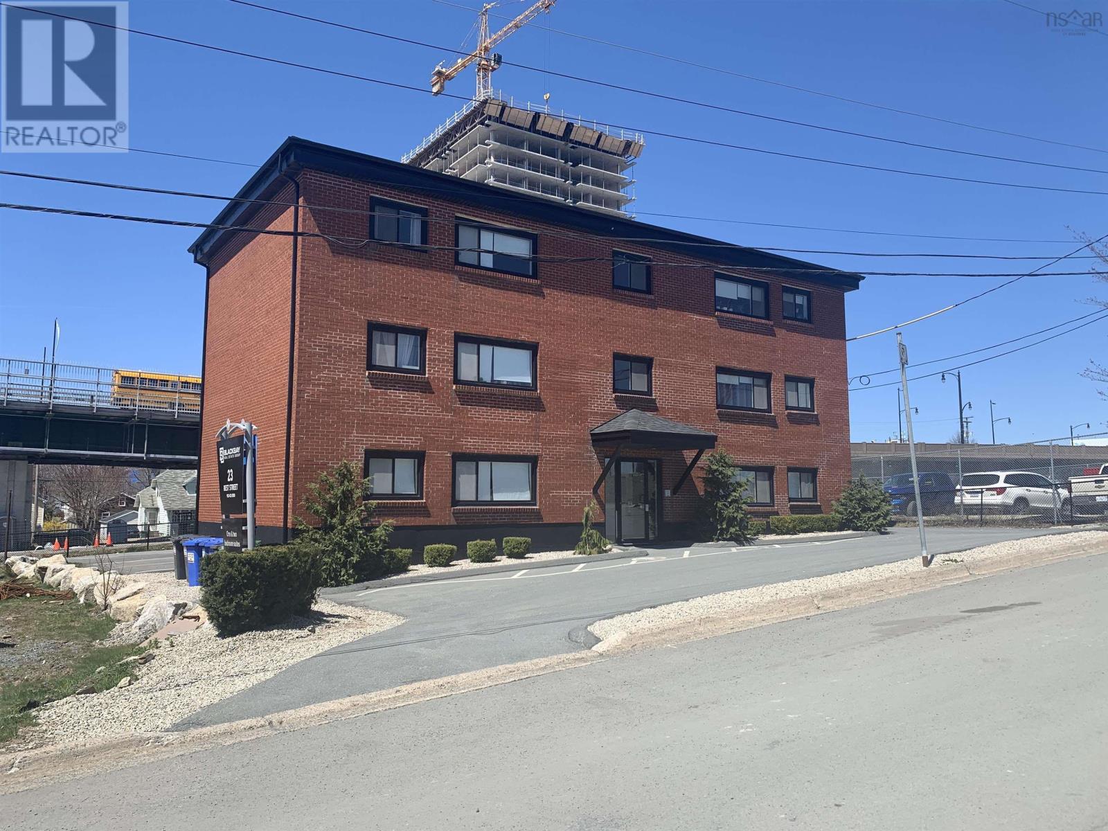 23 Best St, Dartmouth, NS B3A 2W9