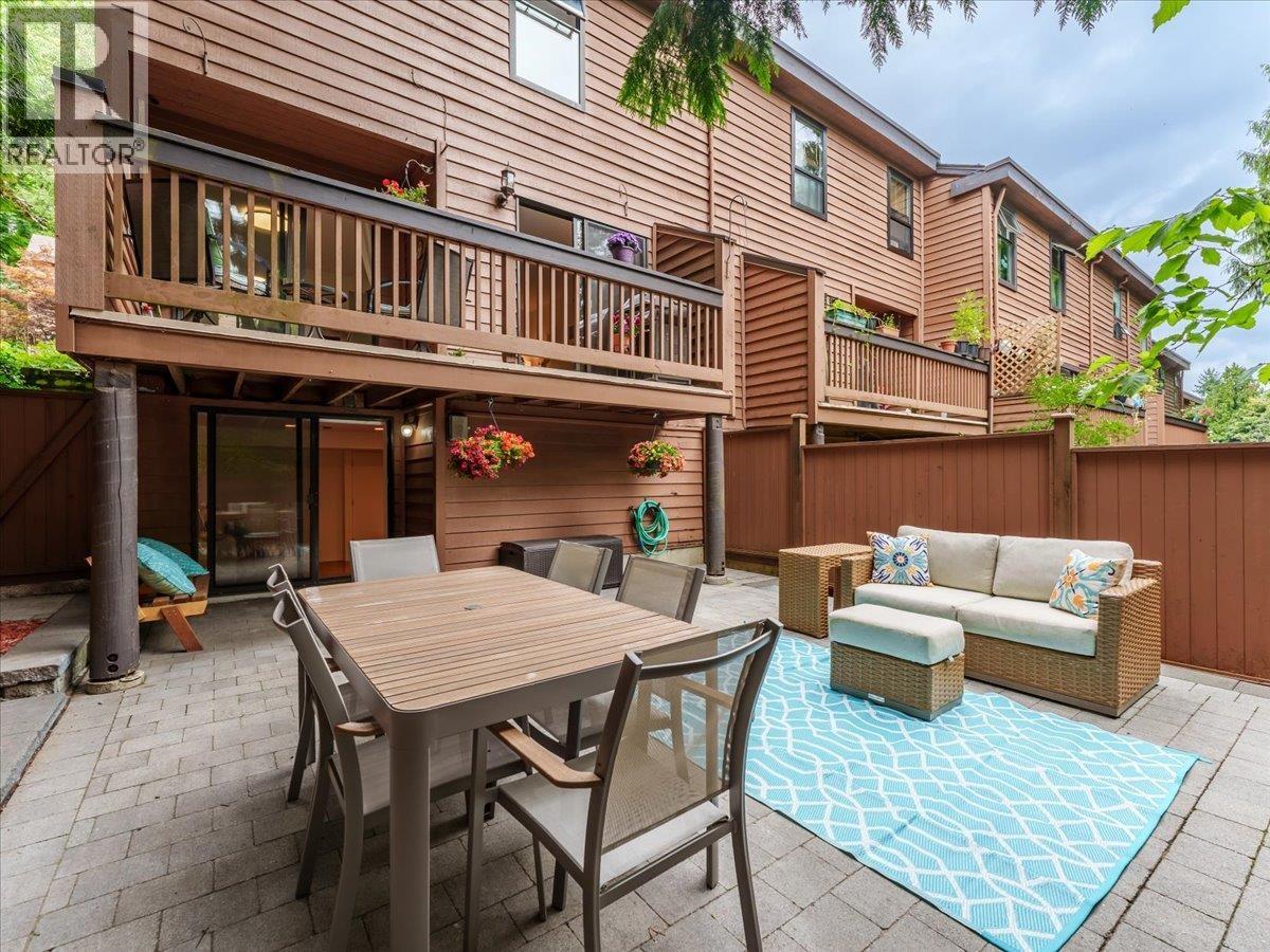 402 Cardiff Way, Port Moody, BC V3H 3T1