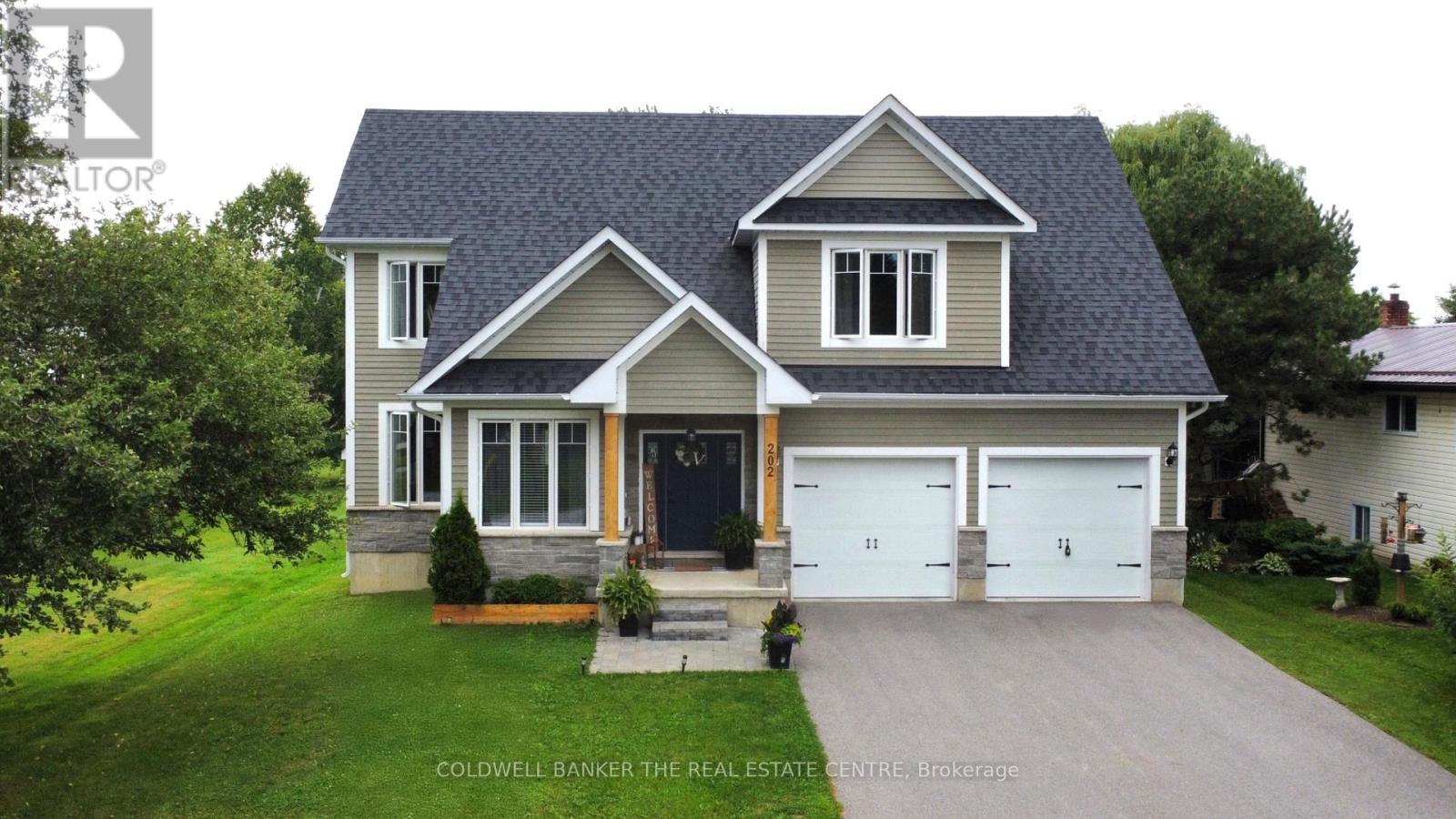 202 Clarence St, Clearview, ON L0M 1S0