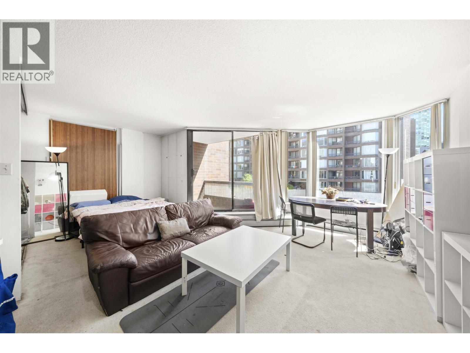 1330 Burrard Street Unit 313, Vancouver, BC V6Z 2B8