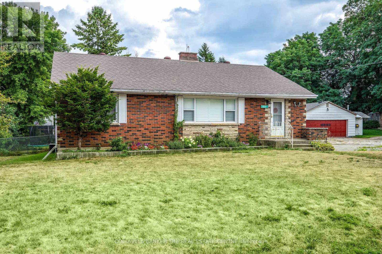 19307 Yonge St, East Gwillimbury, ON L9N 1L8