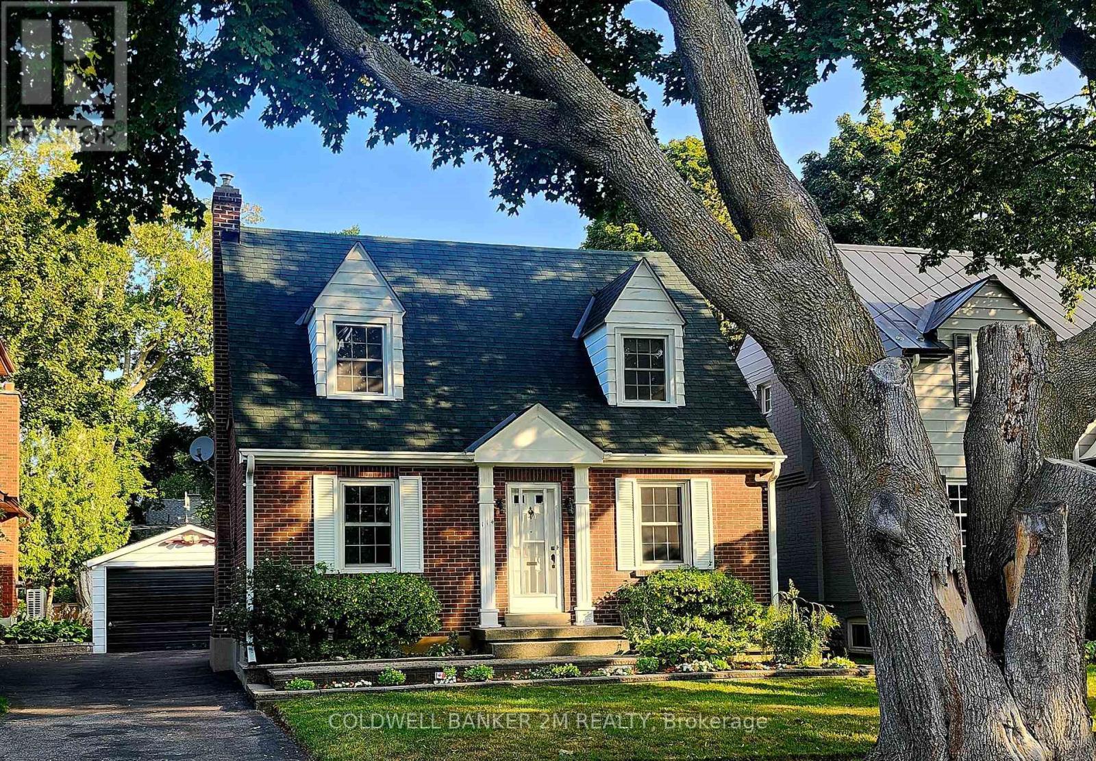 114 Lauder Rd, Oshawa, ON L1G 2H6