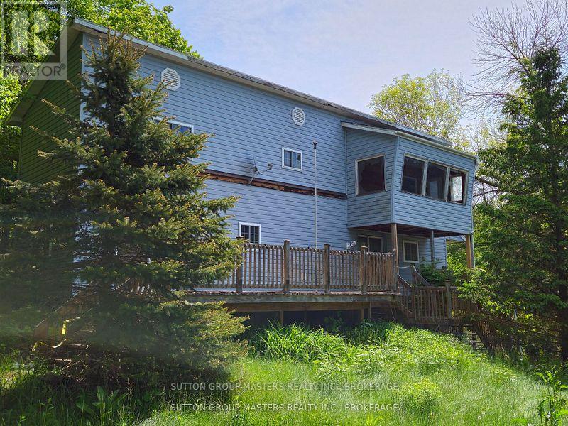789 Thomas Rd, Rideau Lakes, ON K0E 1N0