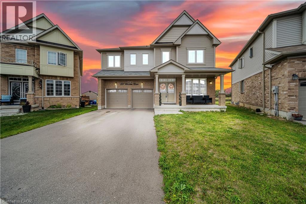 237 Kinsman Dr, Hamilton, ON L0R 1C0