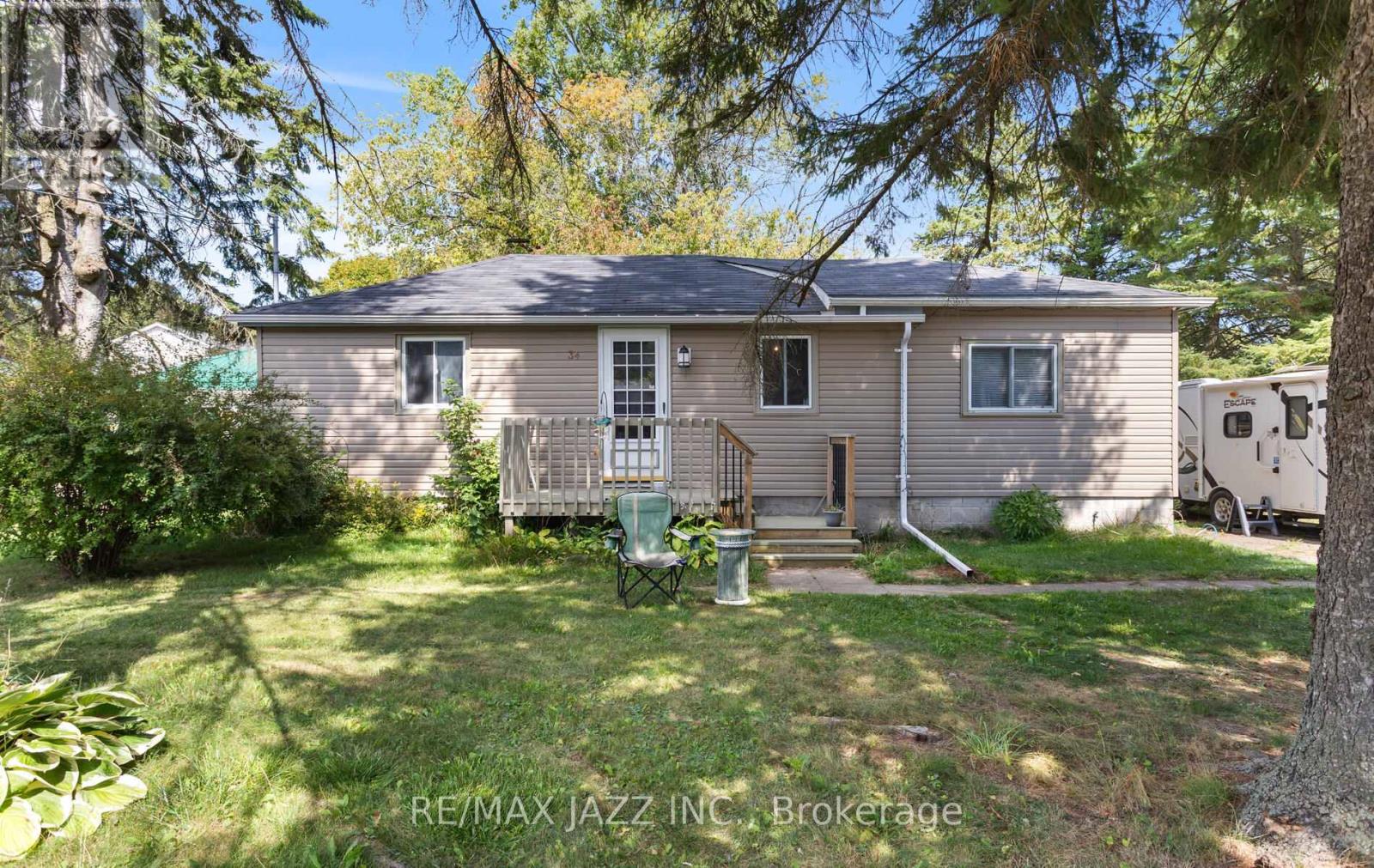 34 Fawcette Ave, Prince Edward County Hallowell Ward, ON K0K 2T0