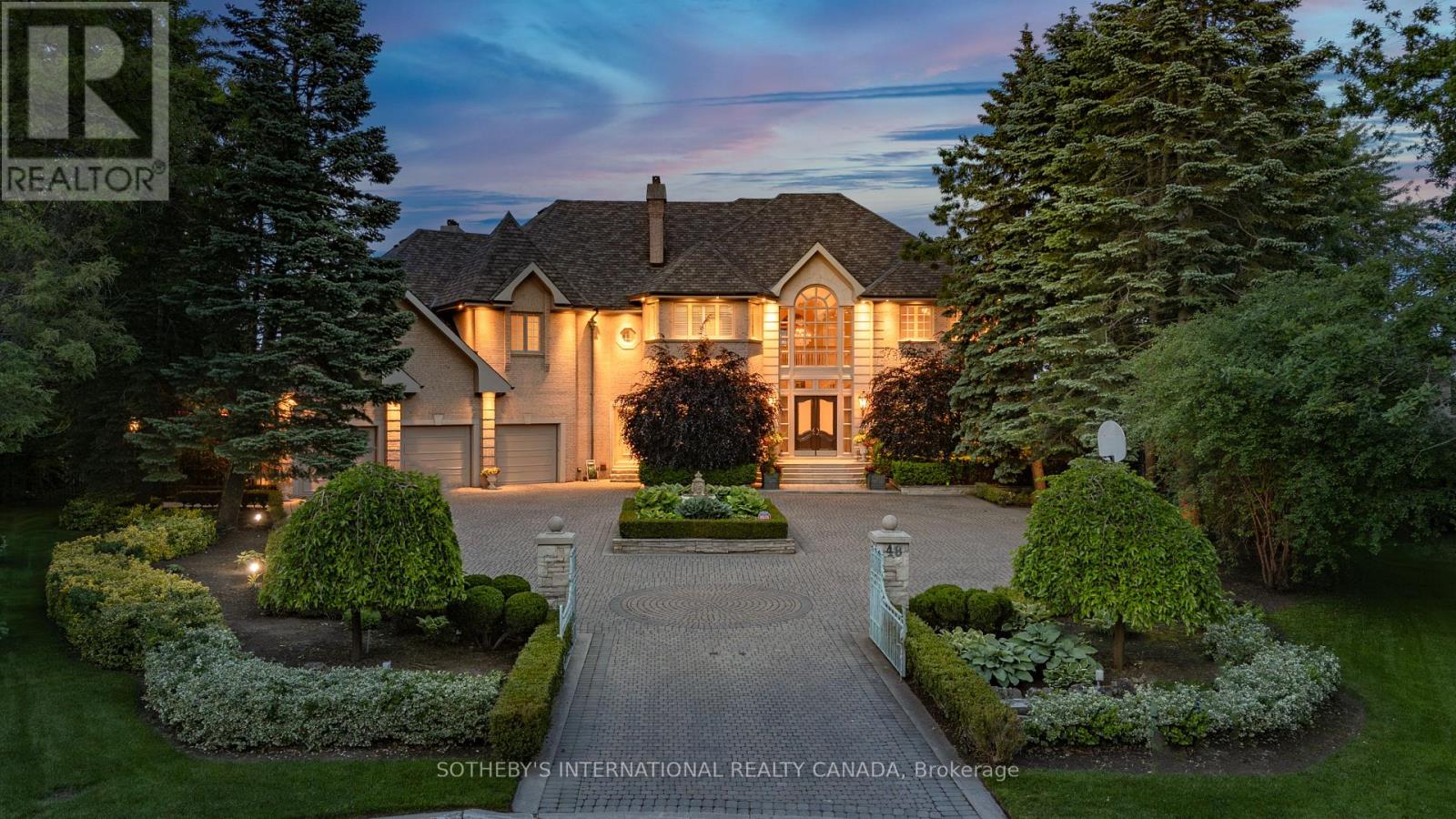48 Old Park Ln, Richmond Hill, ON L4B 2L3
