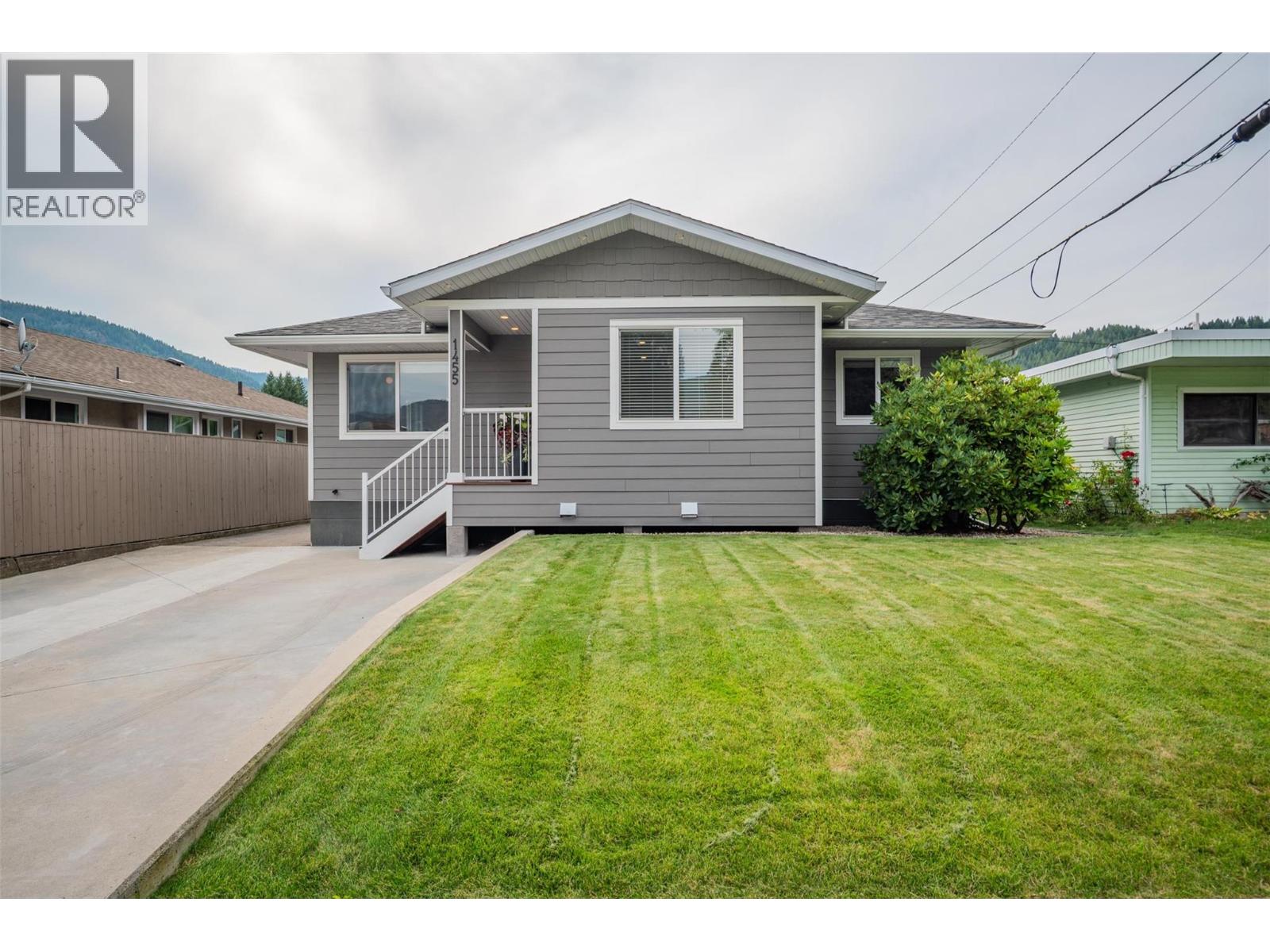 1455 Daisy St, Trail, BC V1R 2R7