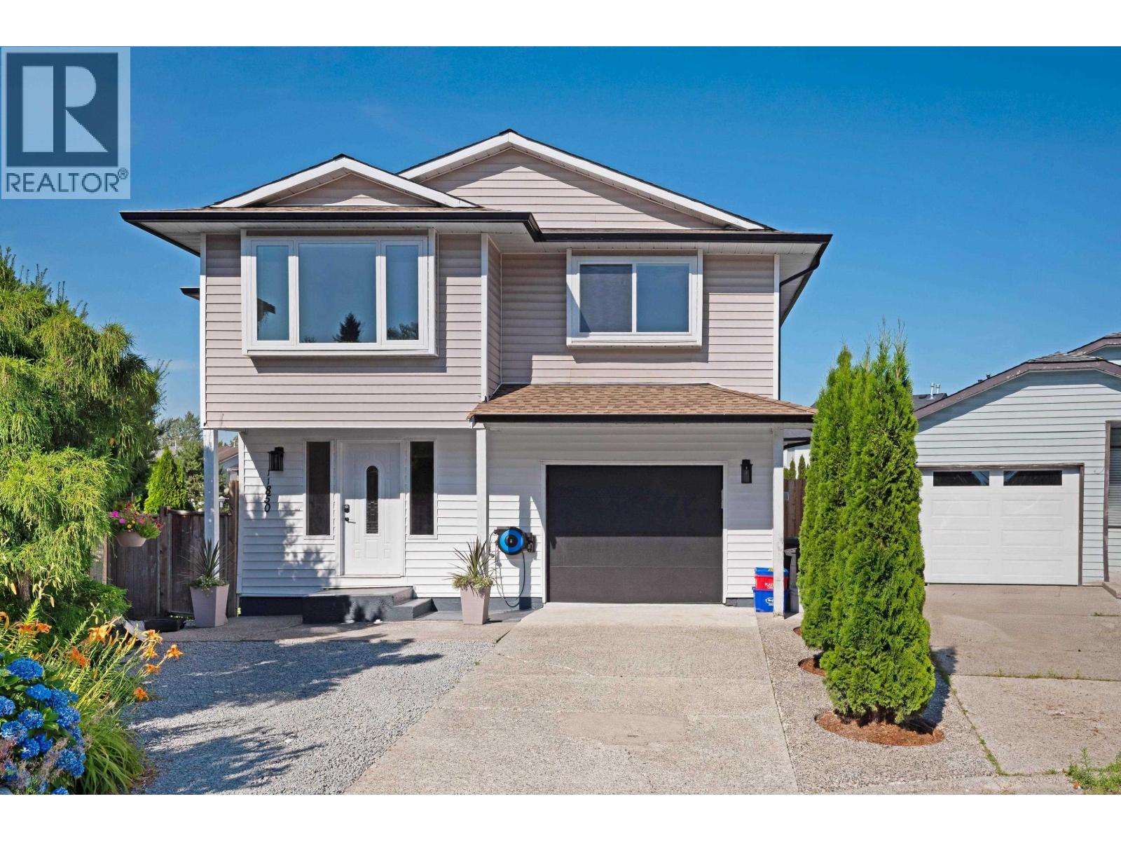 11850 Greenhaven Ct, Pitt Meadows, BC V3Y 1L6