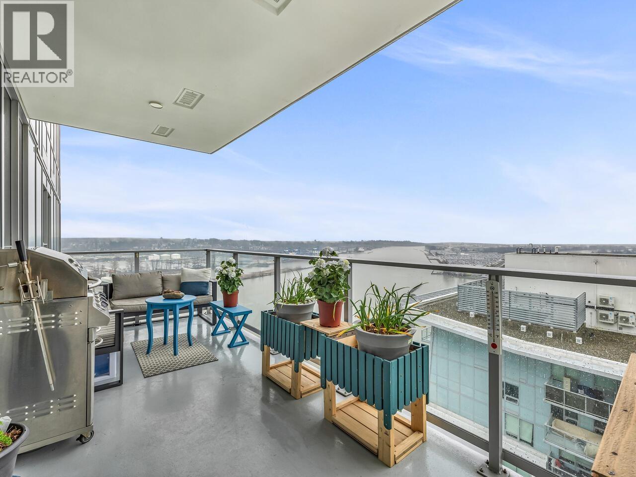 908 Quayside Drive Unit 3203, New Westminster, BC V3M 0L4