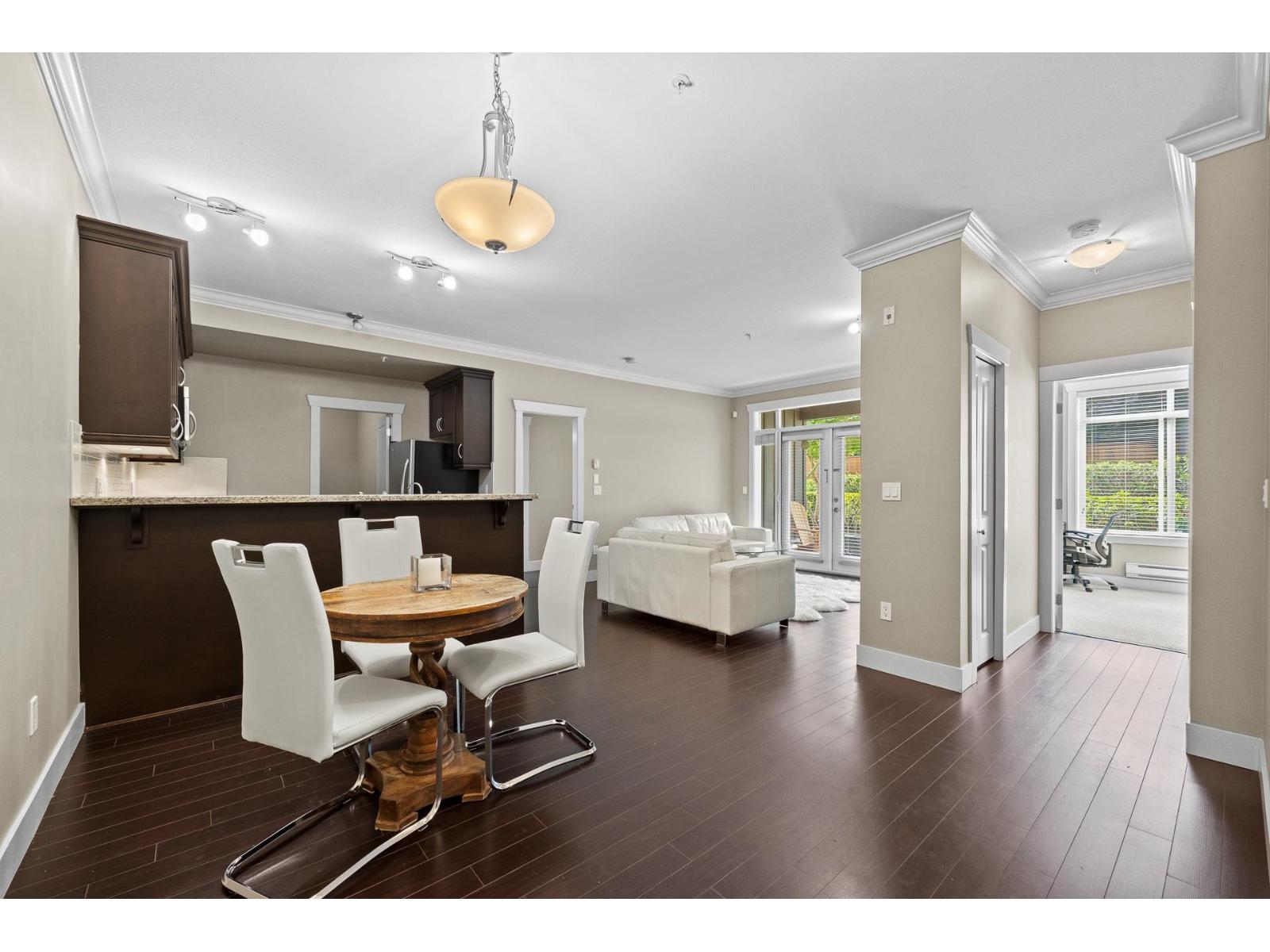 15368 17a Avenue Unit 103, Surrey, BC V4A 1V3