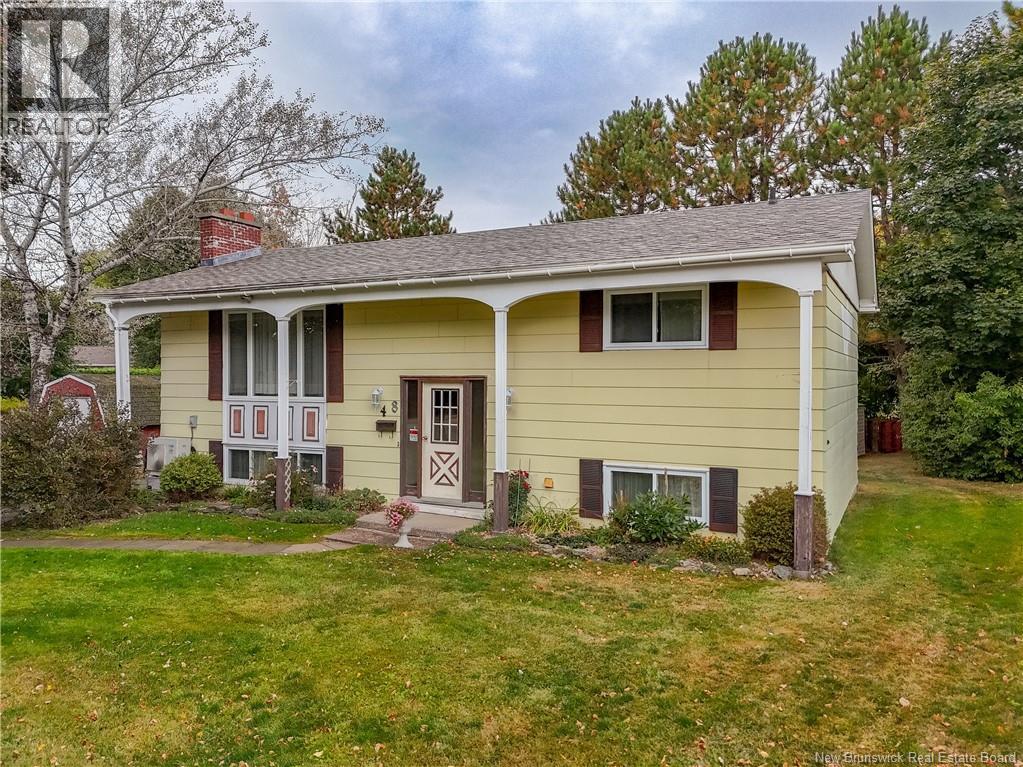48 Matthews Ct, Fredericton, NB E3A 4Y7