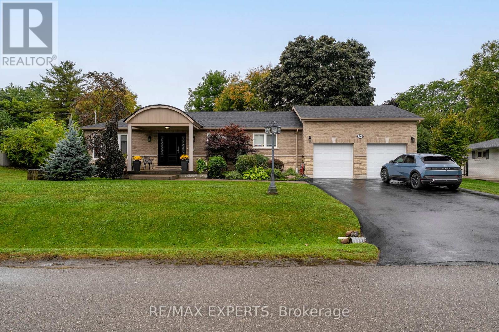 76 Bachley Cres, King, ON L0G 1J0
