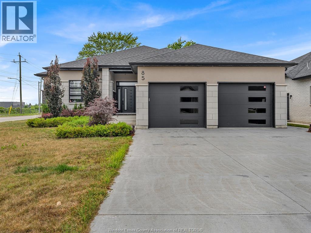 85 Olive Dr, Leamington, ON N8H 0E7