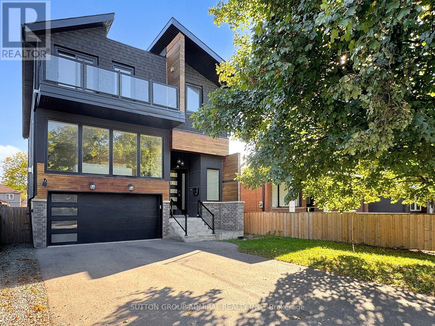 13 Elder Ave, Toronto, ON M8V 2J4