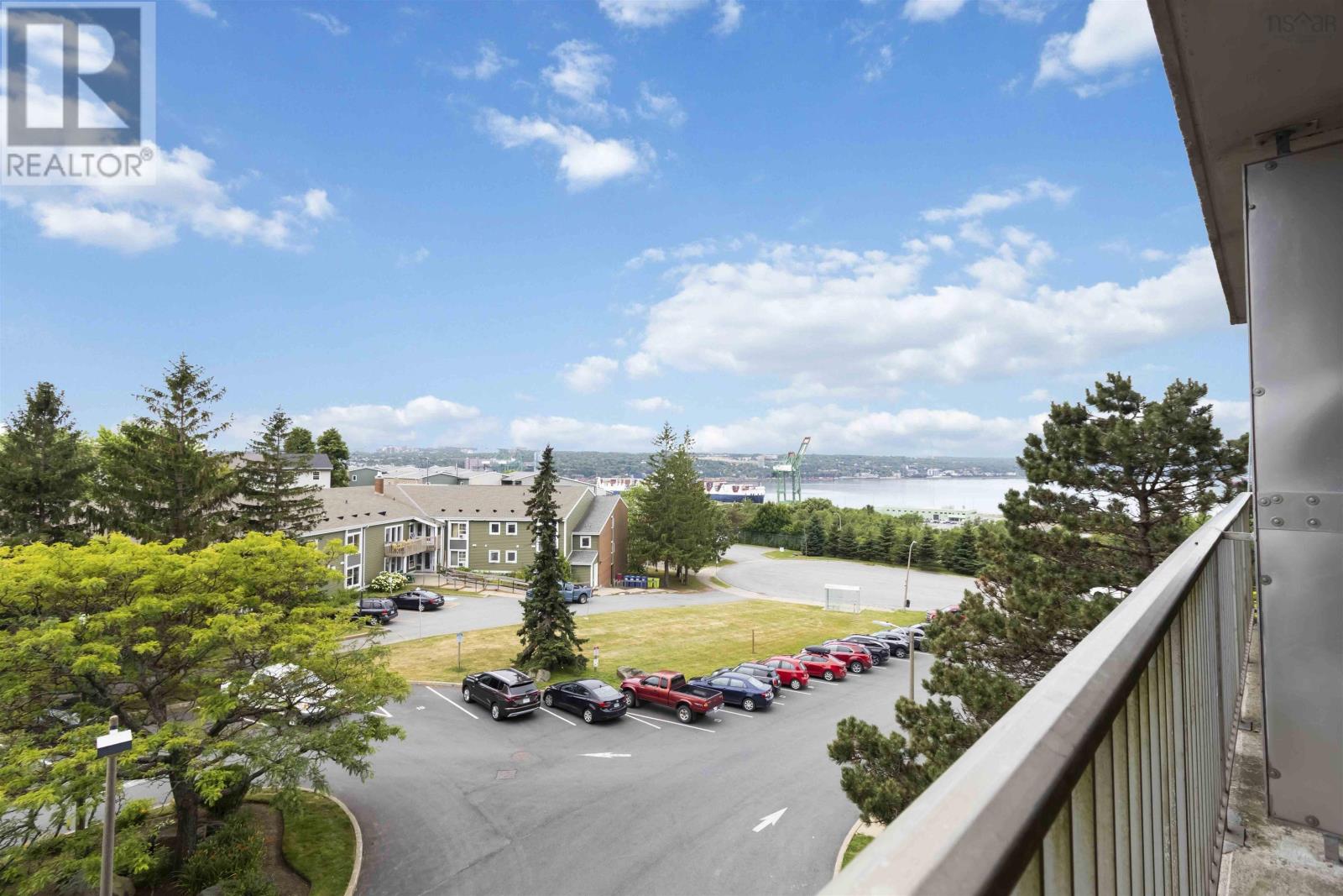 5572 Northridge Rd, Halifax, NS B3K 5K2