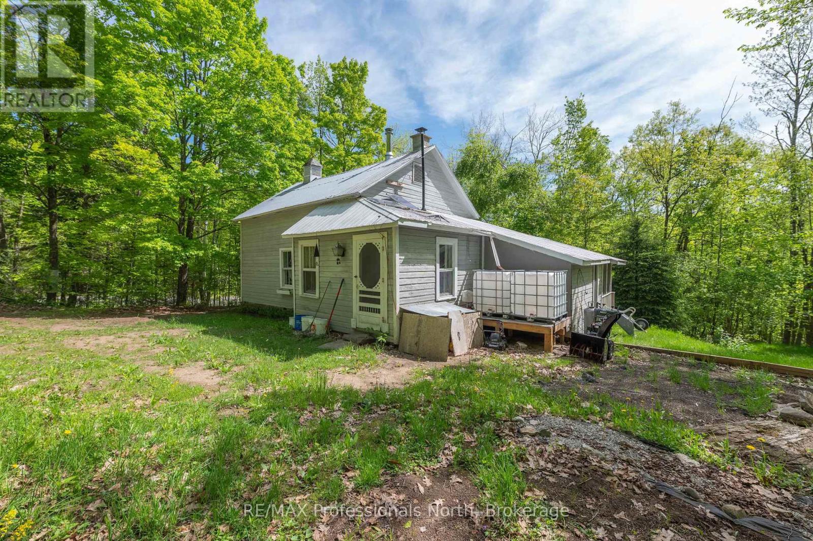 1005 Learners Ln, Minden Hills, ON K0M 2K0