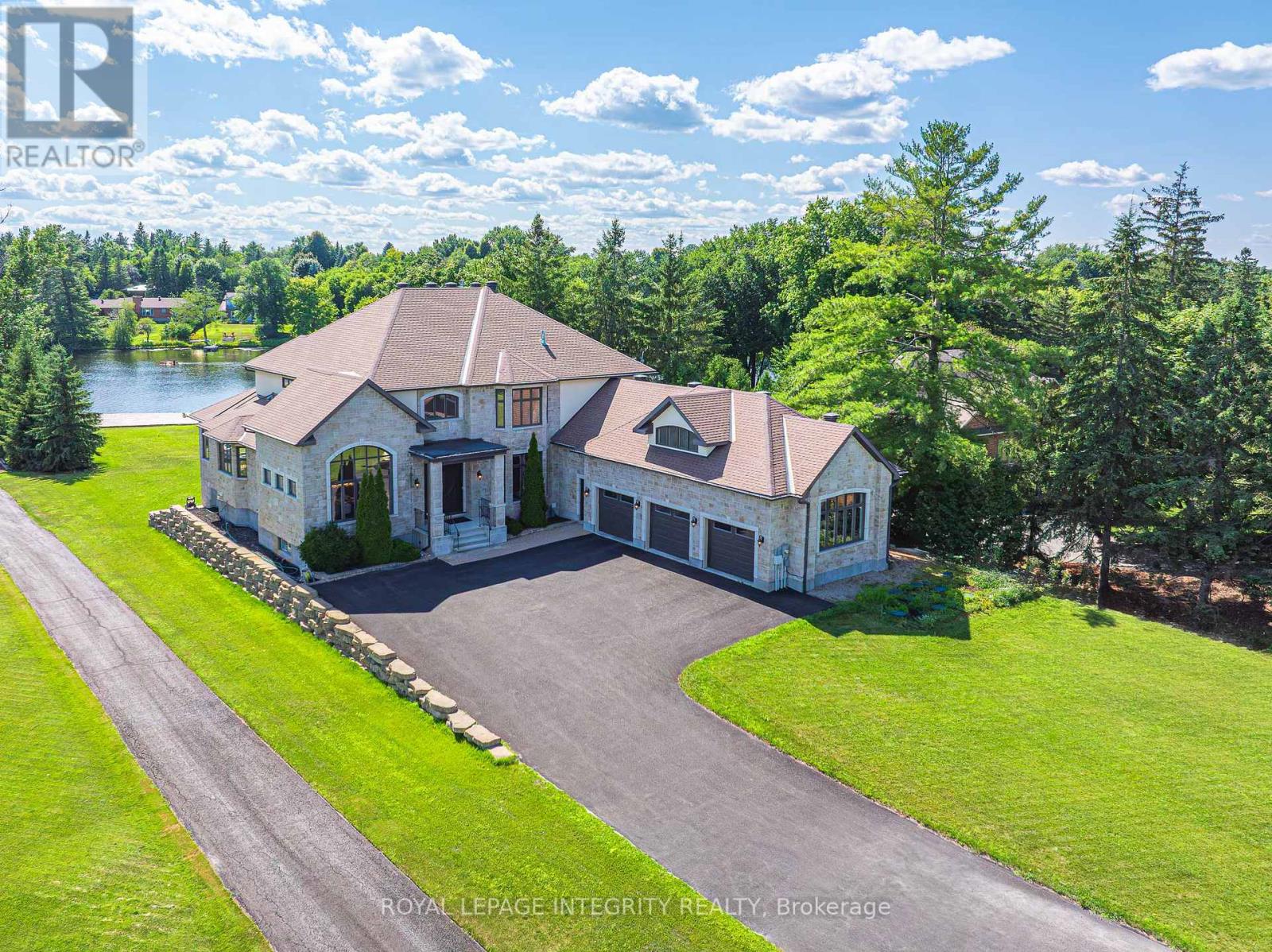 1180 River Rd, Ottawa, ON K4M 1B4