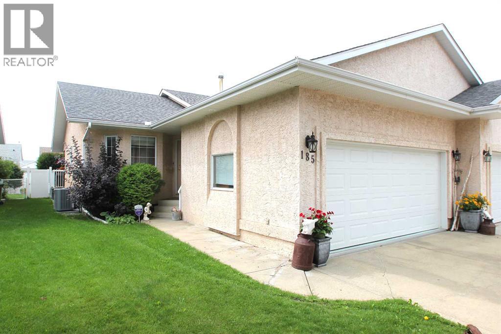 185 Allan St, Red Deer, AB T4R 2N5