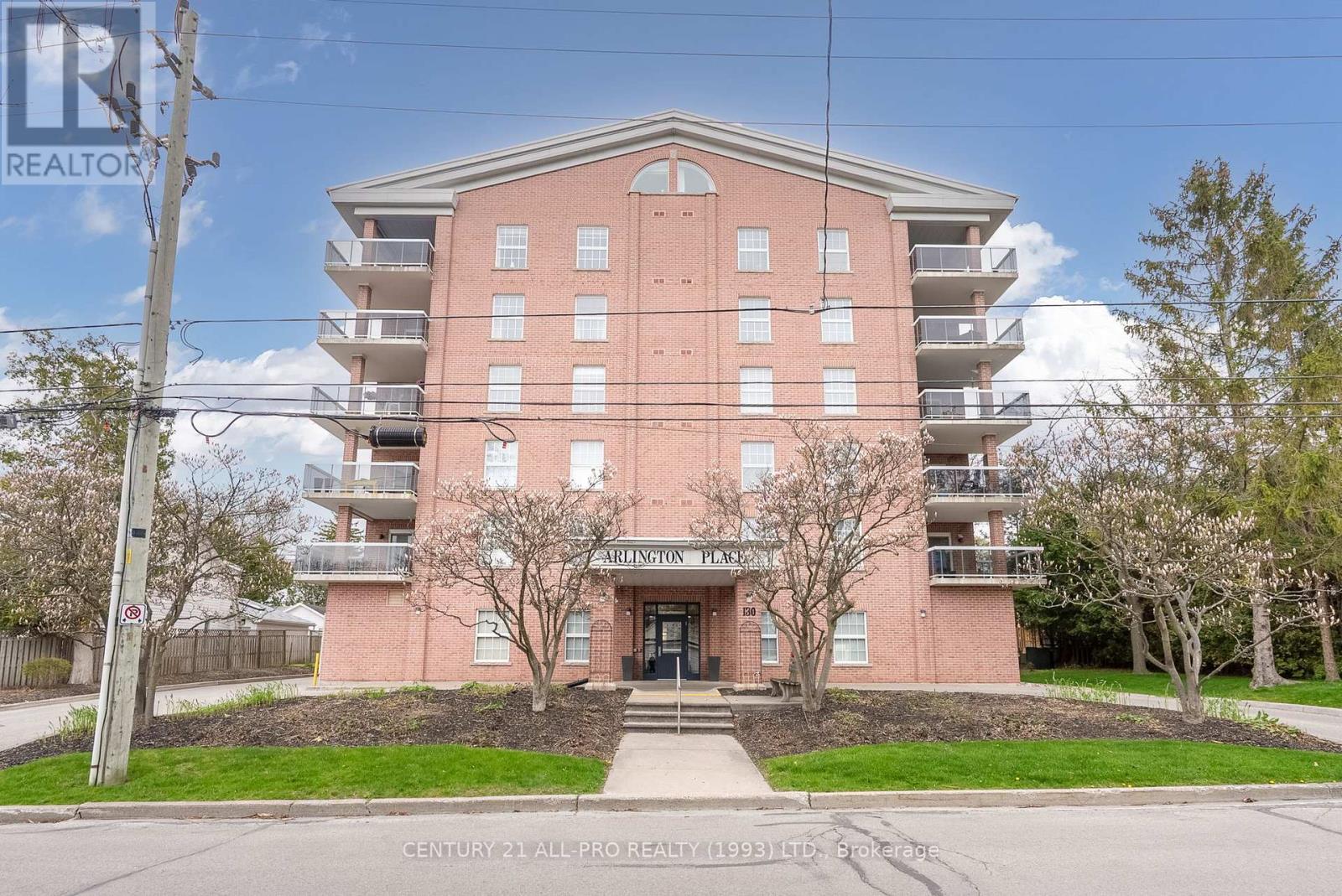 3 Unit 130 Queen St #c, Cobourg, ON K9A 1N2