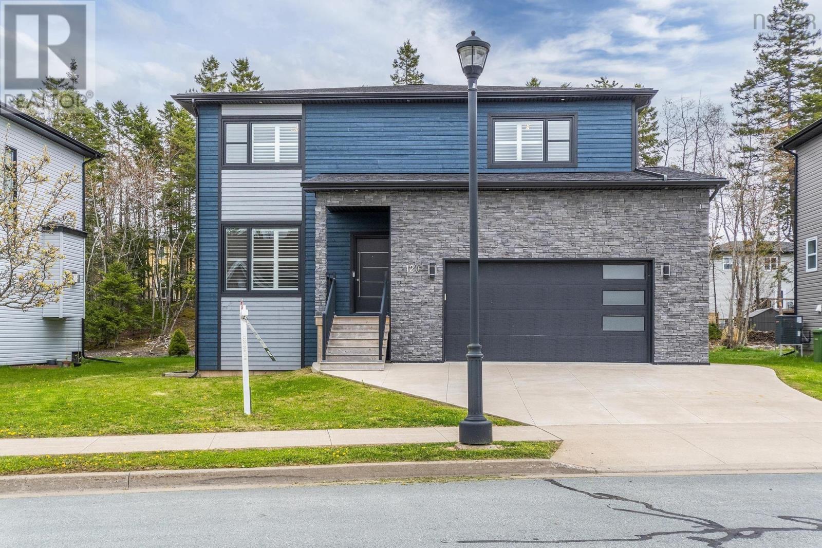 120 Olive Ave, Bedford, NS B4B 0L2