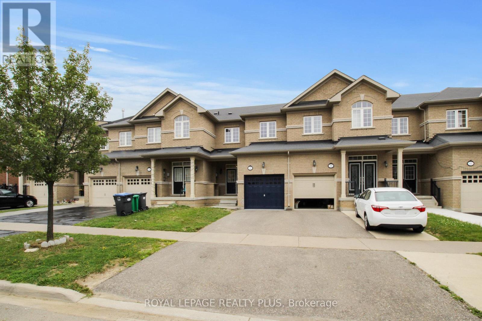 37 Teal Crest Cir, Brampton Credit Valley, ON L4N 8W1