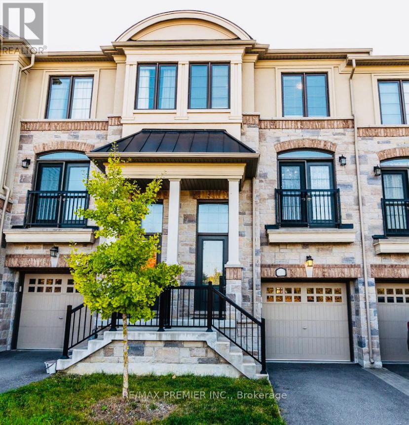 1204 Beachcomber Rd N, Mississauga, ON L5G 1H9
