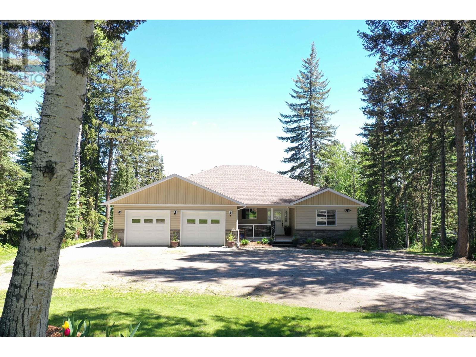 4976 Ten Mile Lake Rd, Quesnel, BC V2J 6X1