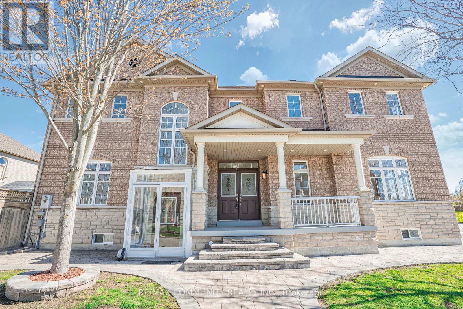 42 Reginald Lamb Cres, Markham, ON L6B 0B5