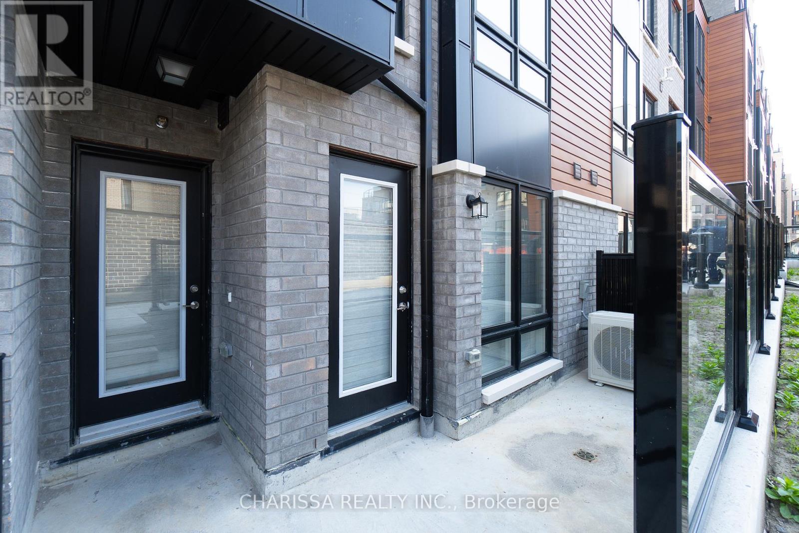 9 30 Liben Way, Toronto Malvern, ON M1J 3Z4