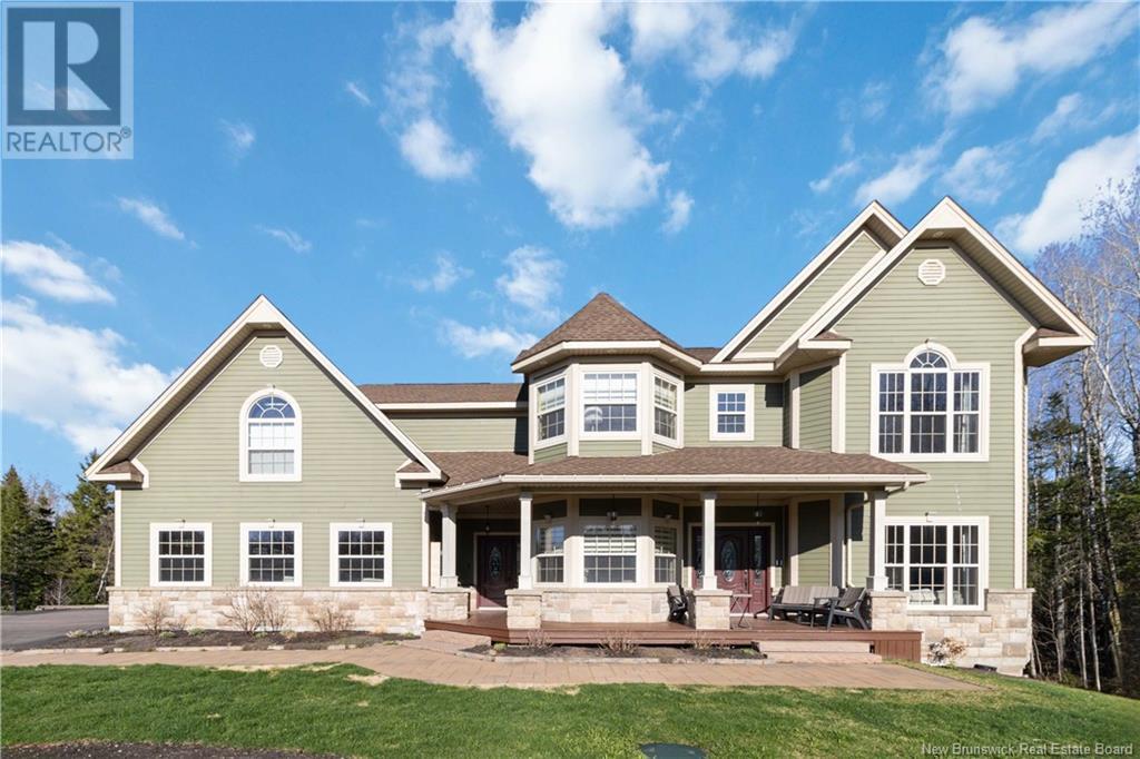 48 Stelor Dr, Lutes Mountain, NB E1G 5H5