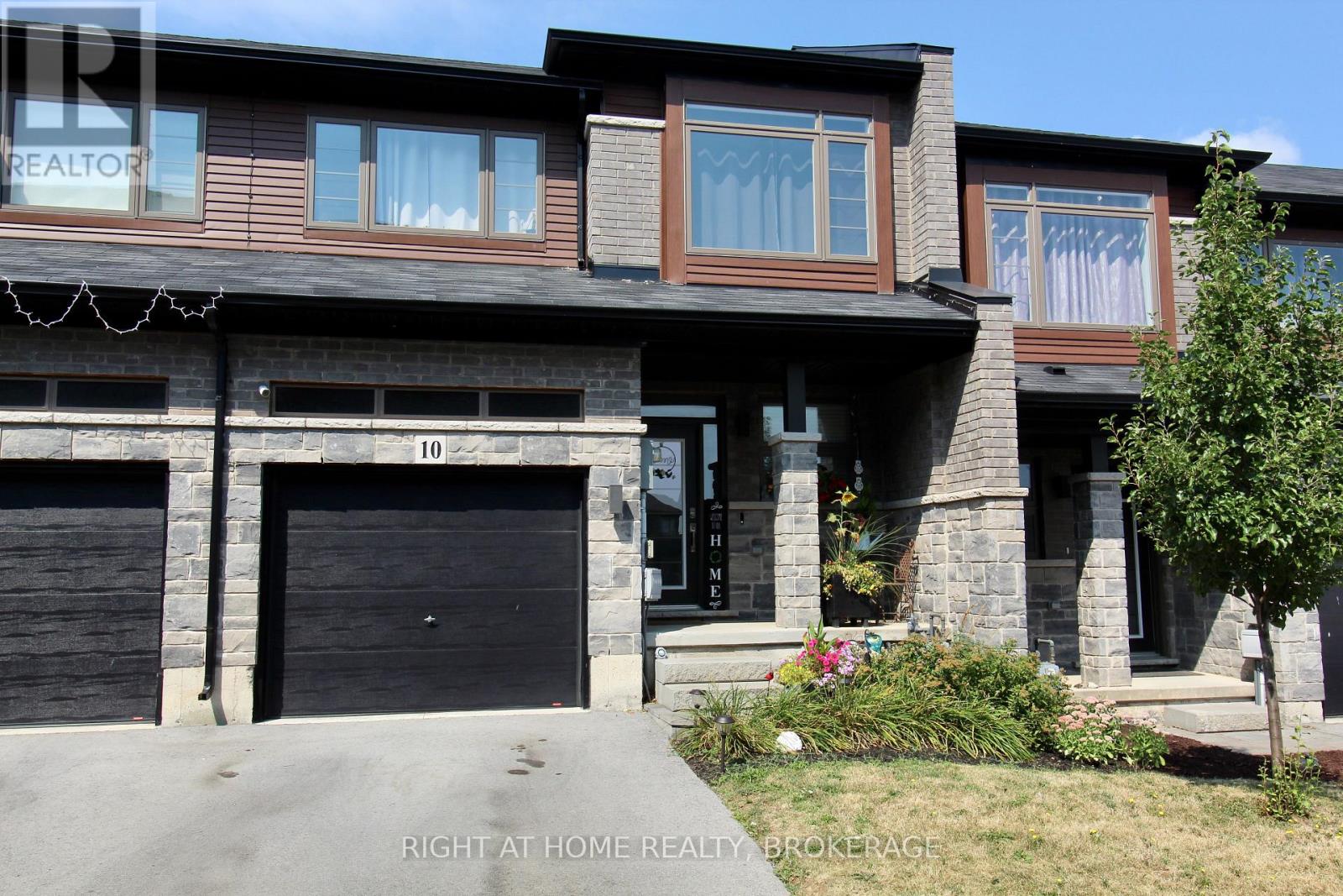 10 5080 Connor Dr, Lincoln Beamsville, ON L3J 0T3