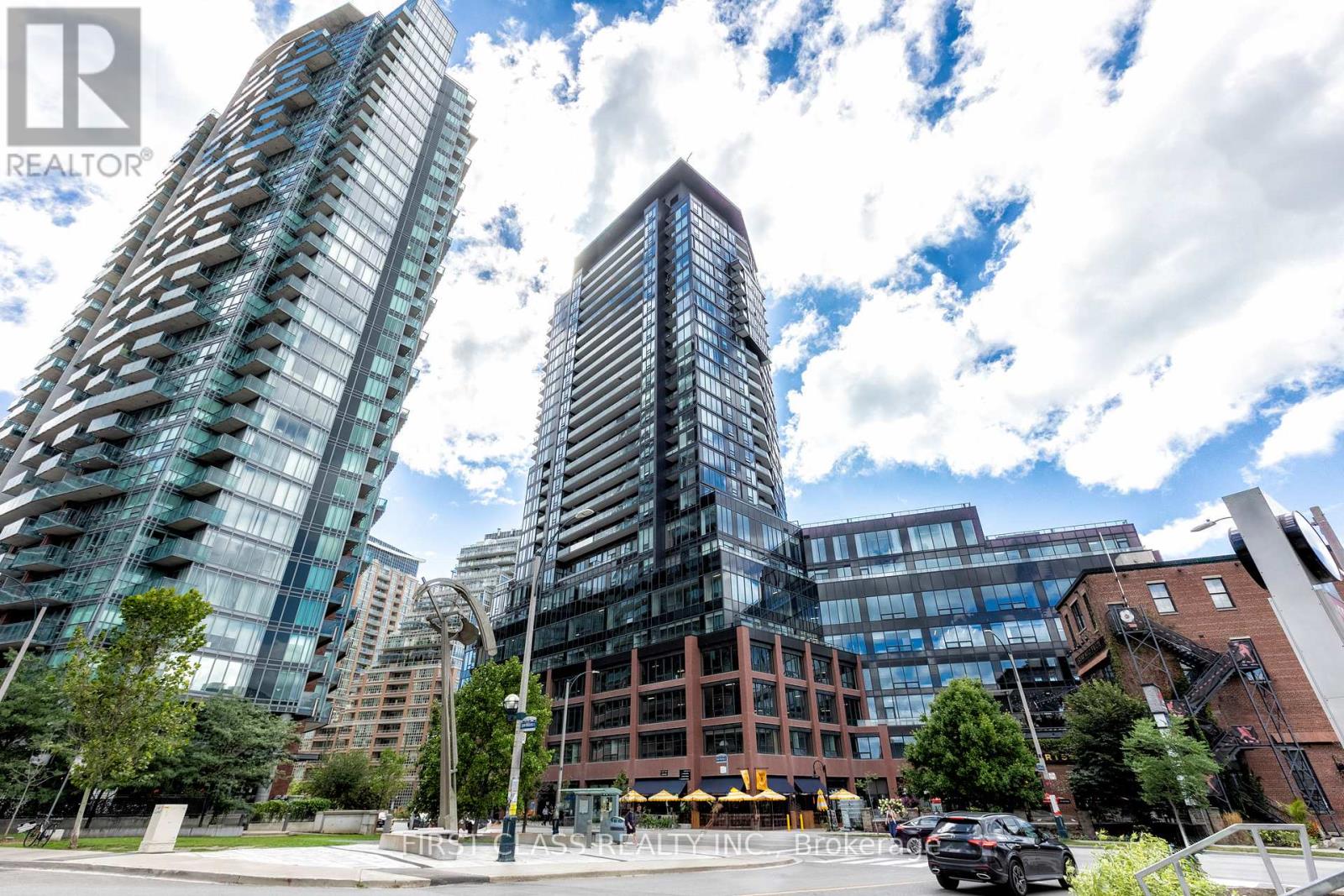 2606 135 East Liberty St, Toronto, ON M6K 0G7