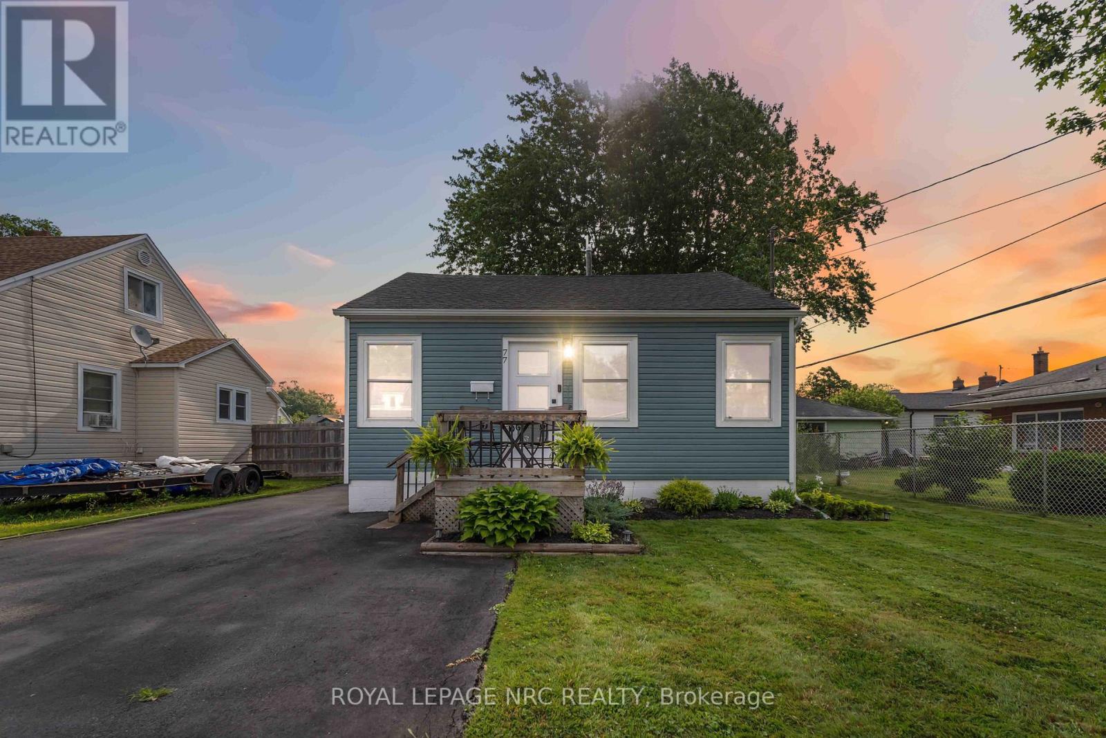 77 Ellen St, Fort Erie Central, ON L2A 4C9