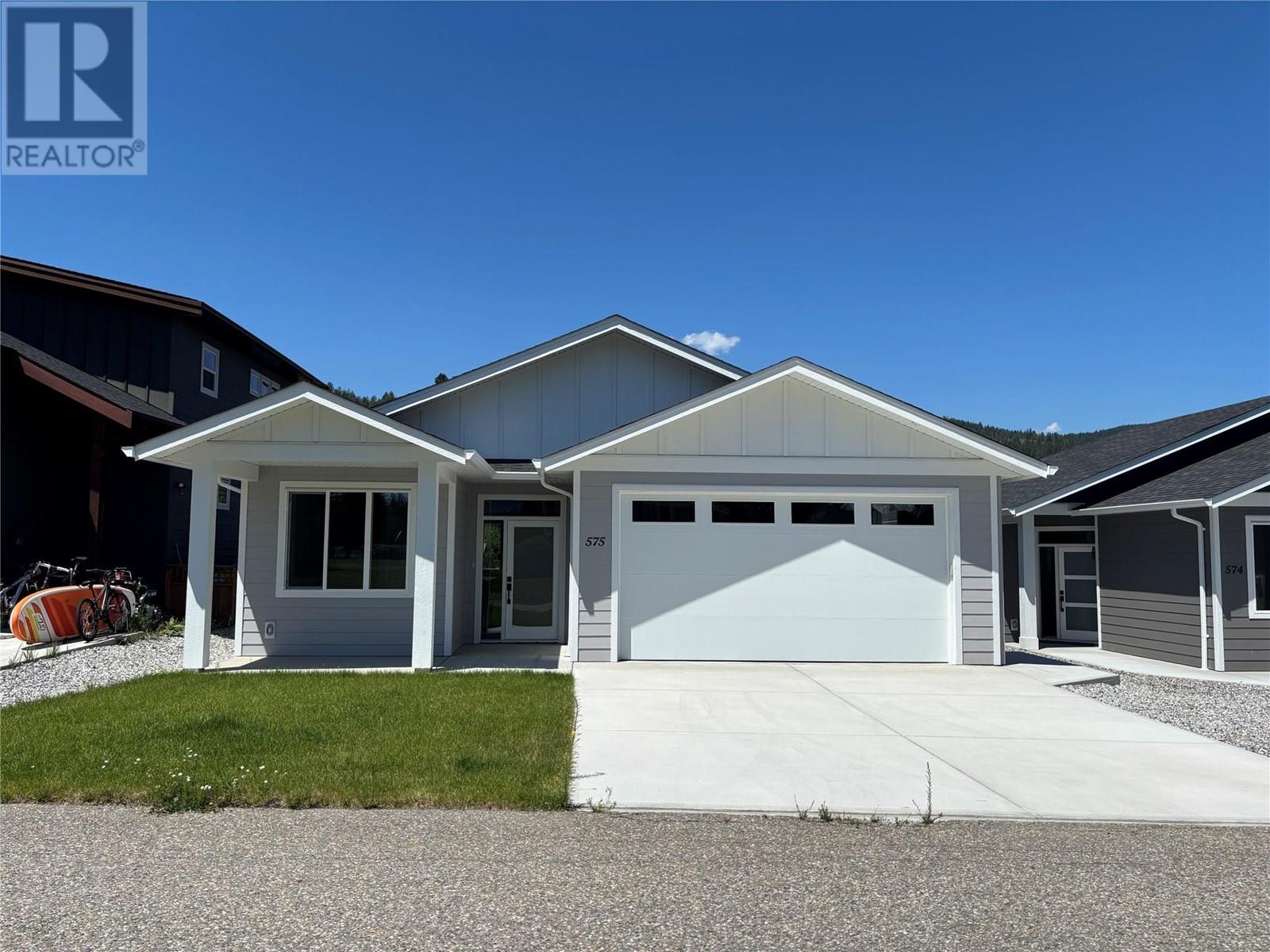 575 Meadowlark Ave, Vernon, BC V1H 2A1