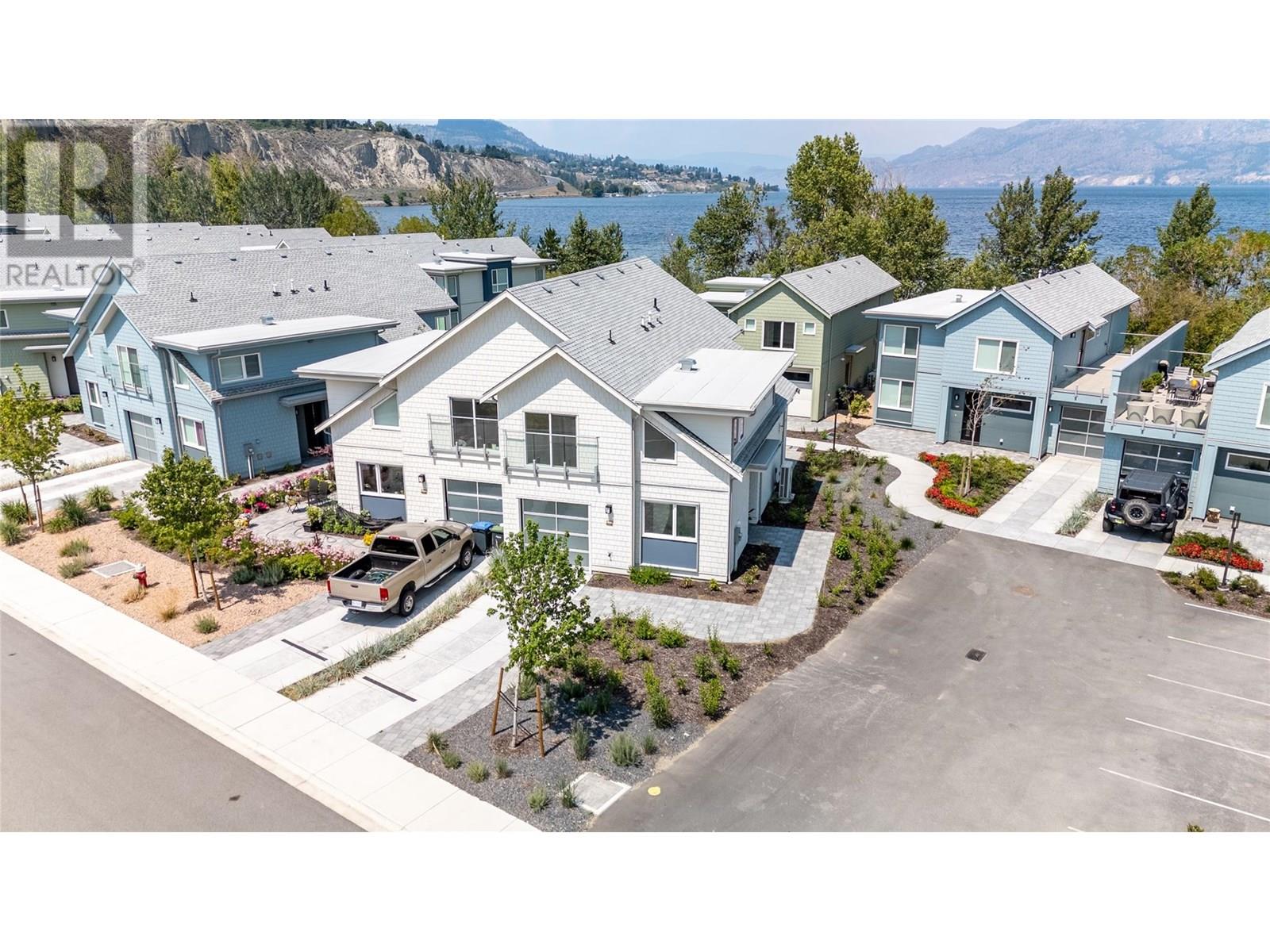 3000 Landry Cres, Summerland, BC V0H 1Z9
