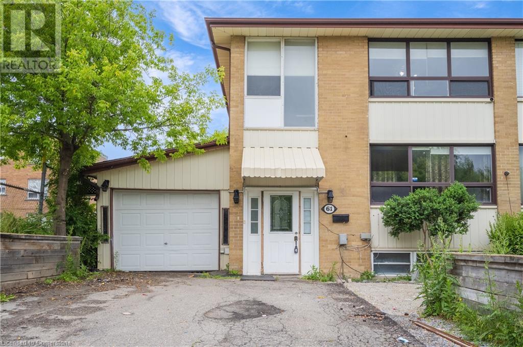 61 Clarence St, Brampton, ON L6W 1S4