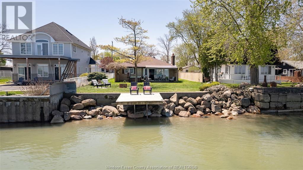 451 Charron Beach Rd, Lakeshore, ON N8L 1J5