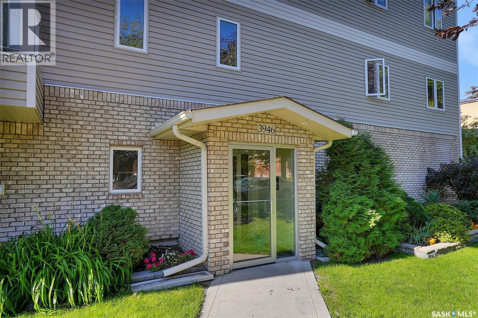 3946 Robinson Street Unit 403, Regina, SK S4S 3C8