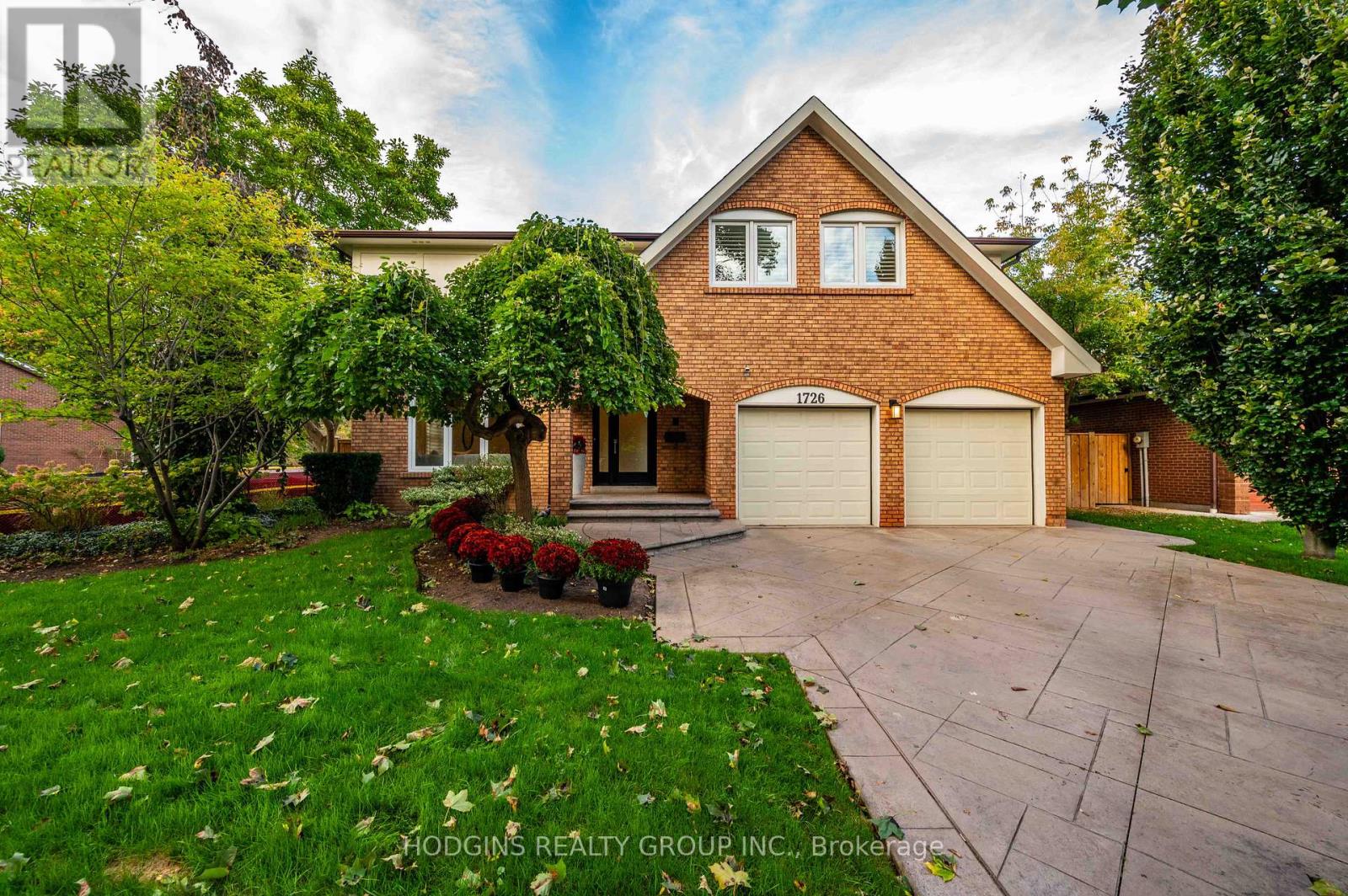 1726 Sherwood Forrest Cir, Mississauga, ON L5K 2H6