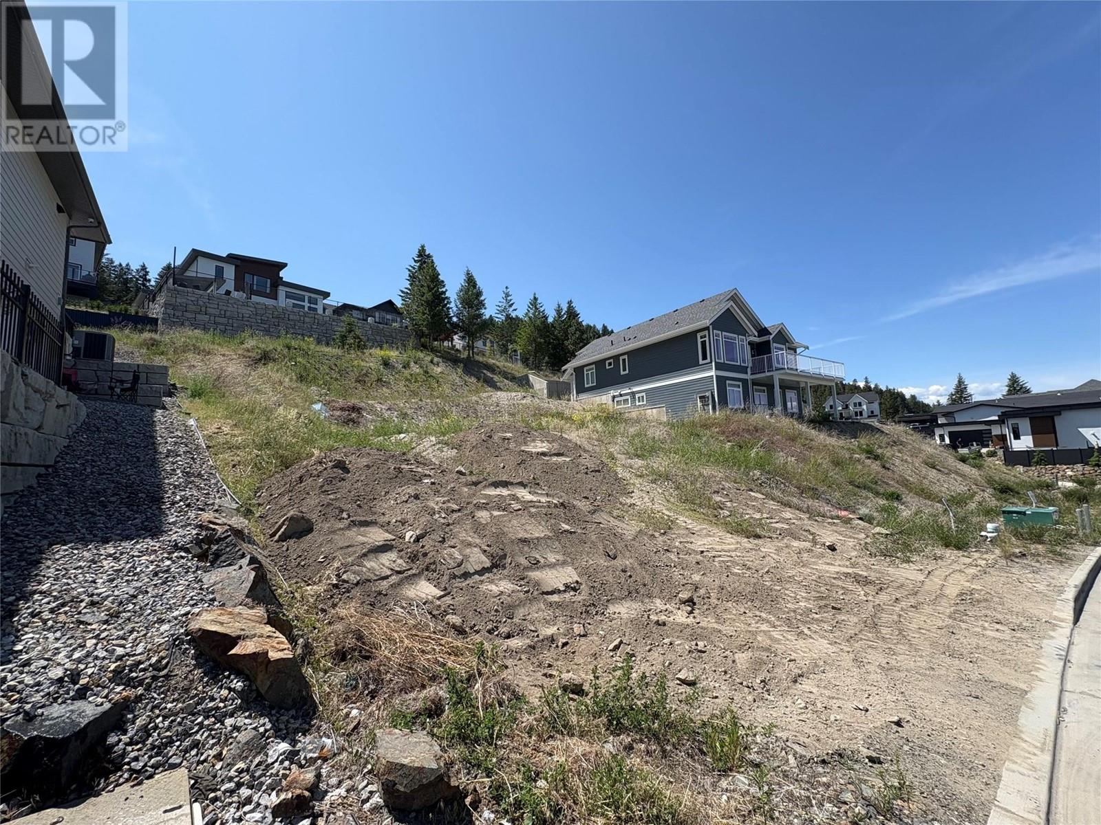 1693 Balsam Pl, Kamloops, BC V2E 0E2