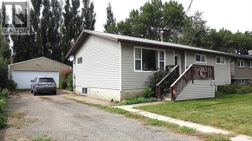 215 Willow Rd, Vulcan, AB T0L 2B0