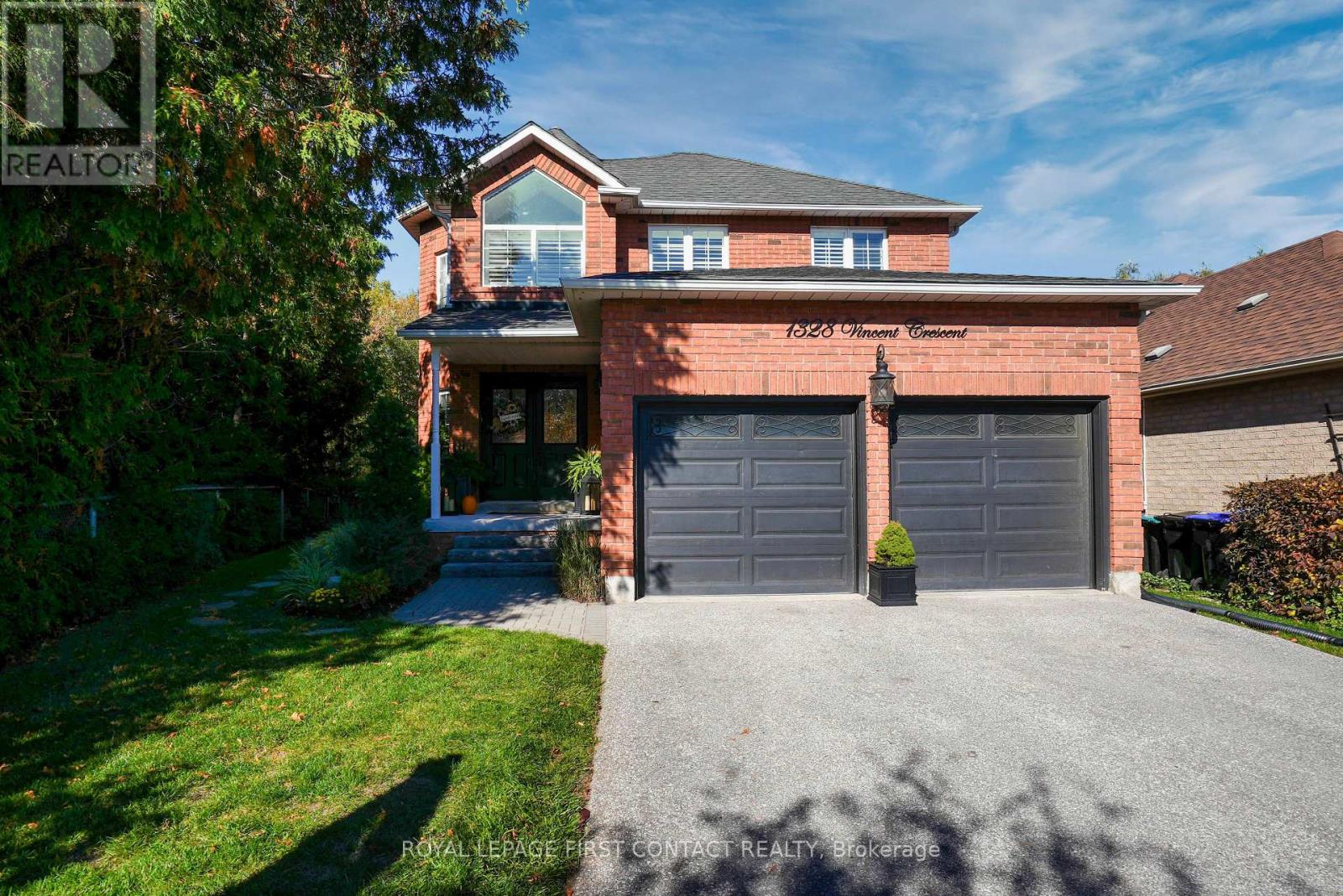 1328 Vincent Cres, Innisfil, ON L9S 1Z6