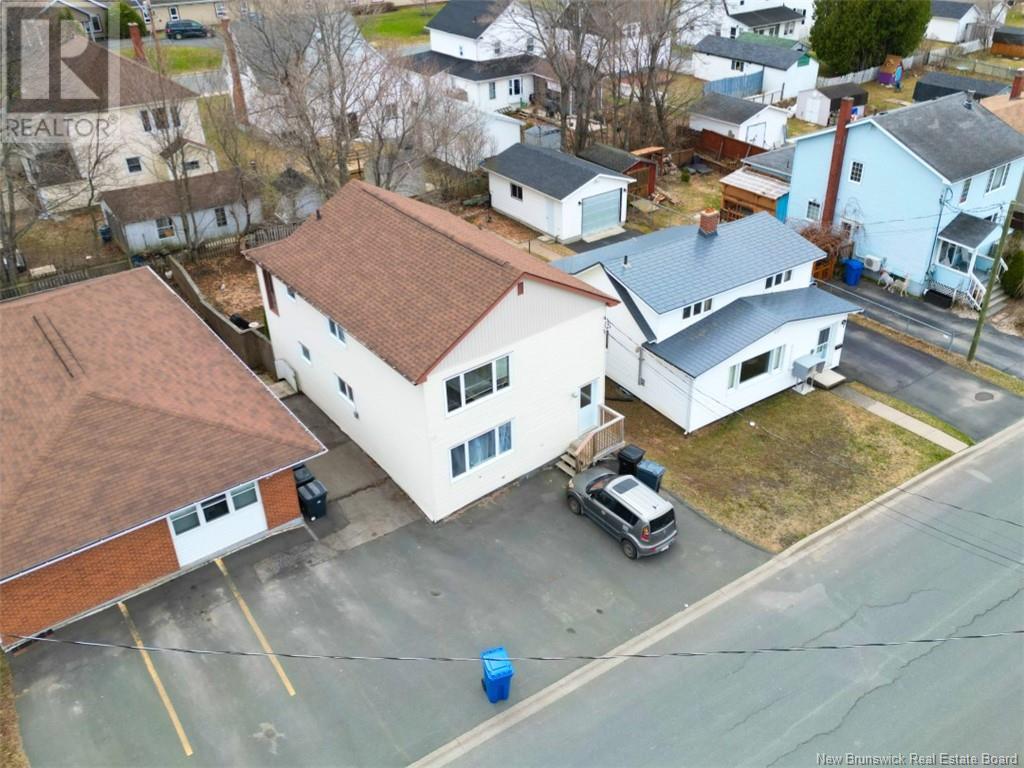 276-278 York, Bathurst, NB E2A 1H1