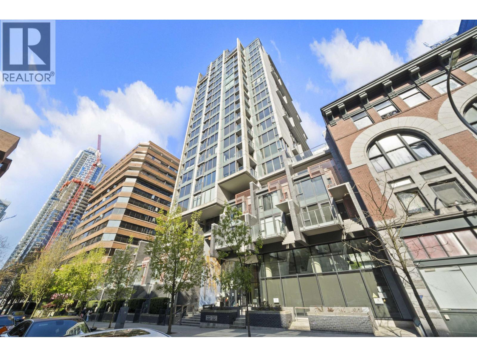1133 Hornby Street Unit 702, Vancouver, BC V6Z 1W1