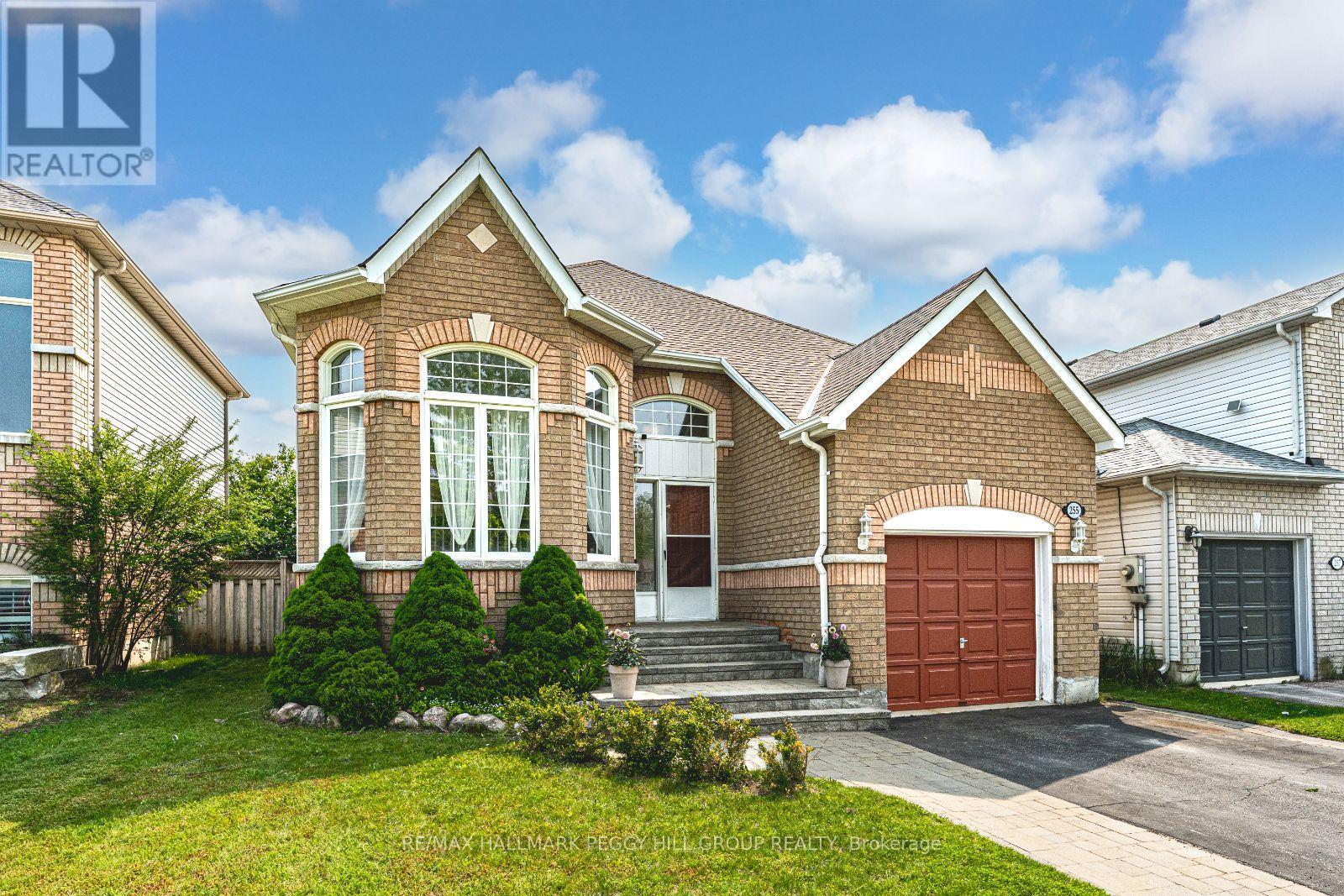 255 Mapleton Ave, Barrie, ON L4N 8T7