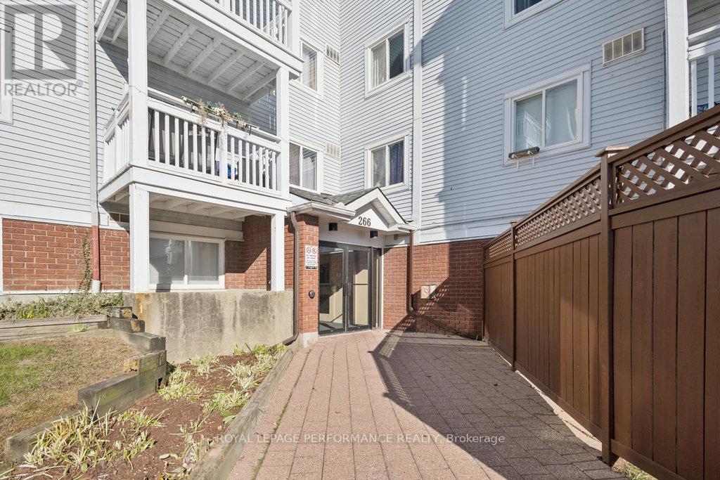 205 266 Lorry Greenberg Dr, Ottawa, ON K1T 3J9