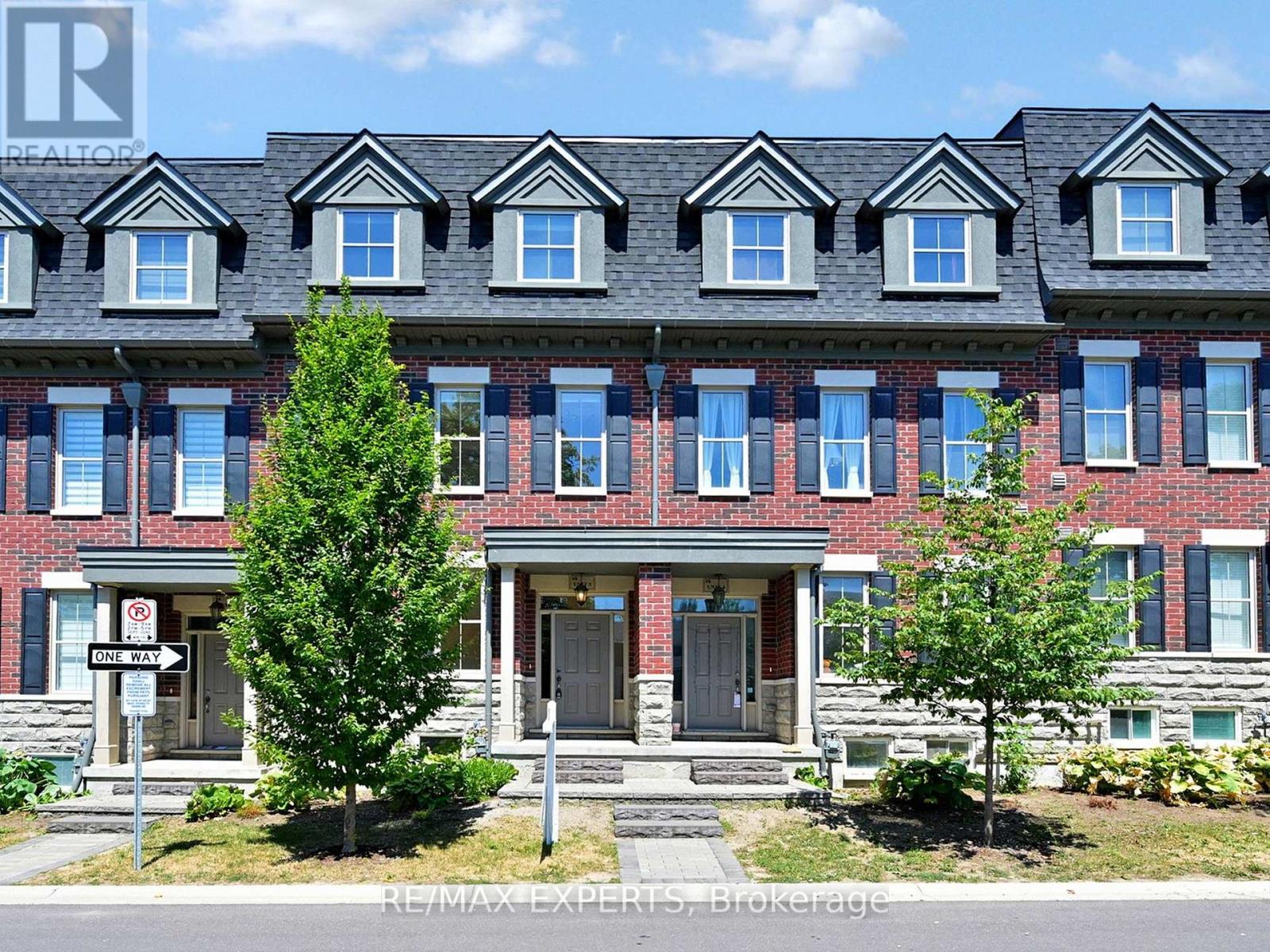 5 8 Church St, Vaughan, ON L6A 5A8