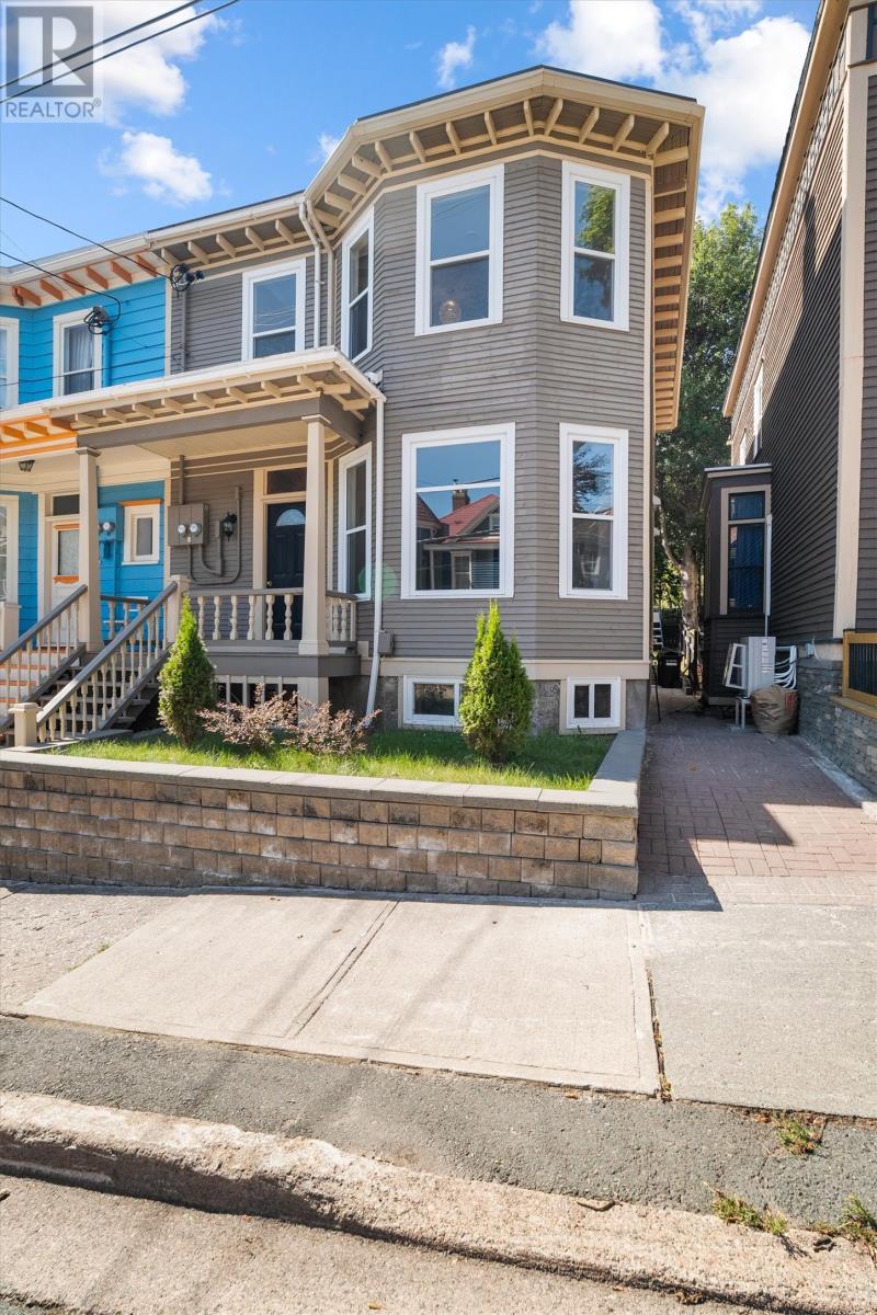 17 Leslie St, St. John's, NL A1E 2V5
