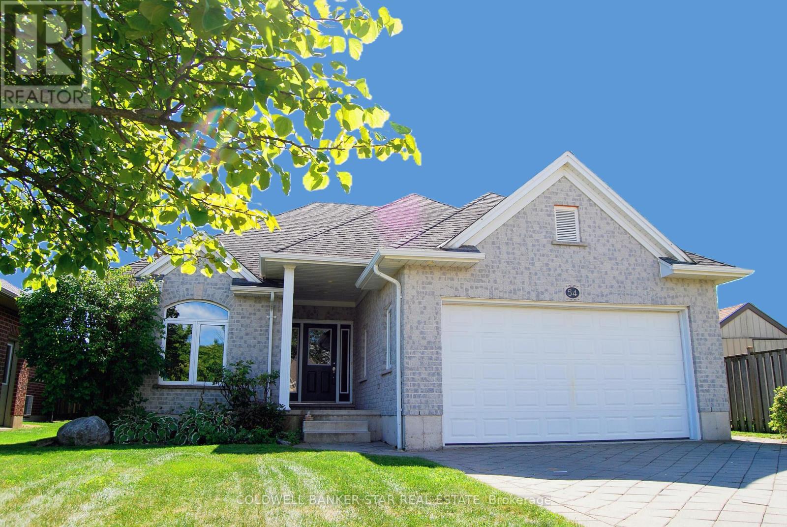 54 Treadwell St, Aylmer, ON N5H 3J5